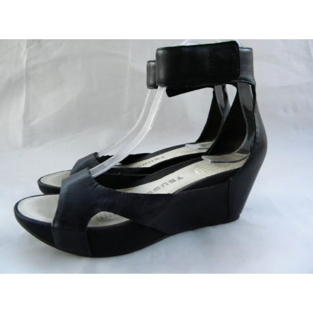 ISO TSUBO ankle strap wedges 7/7.5
